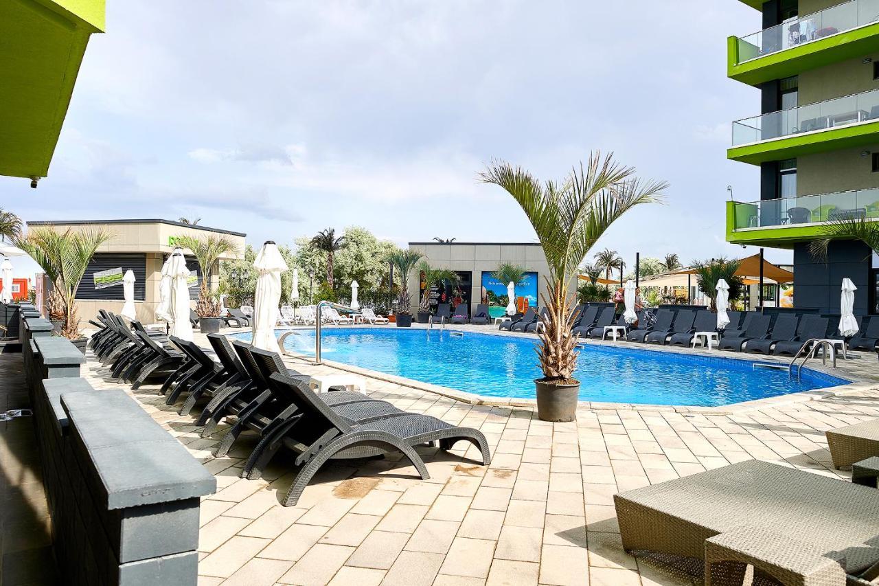 Maya Apartment- Spa N Pools Beach Resort ママイア エクステリア 写真